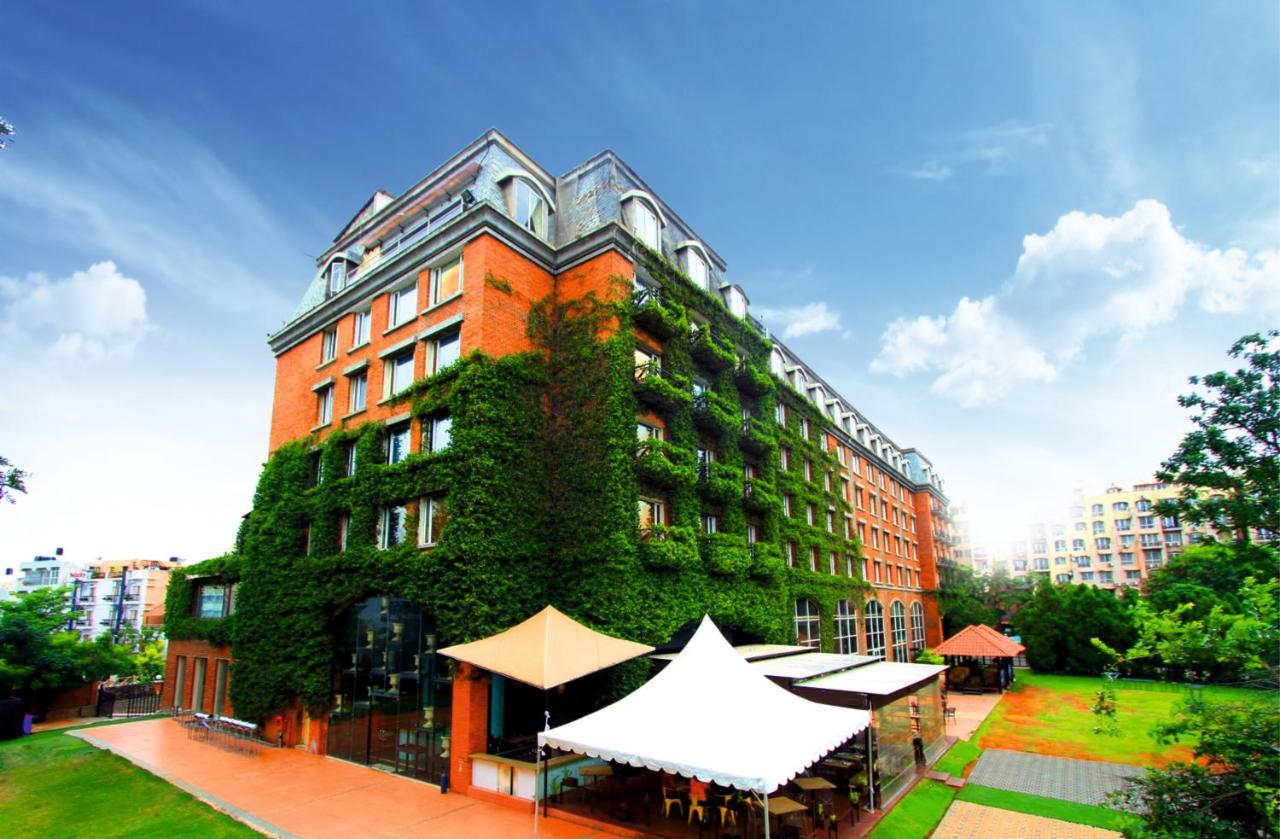 Hotel Royal Orchid Bangalore Exterior photo