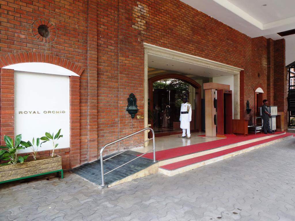 Hotel Royal Orchid Bangalore Exterior photo