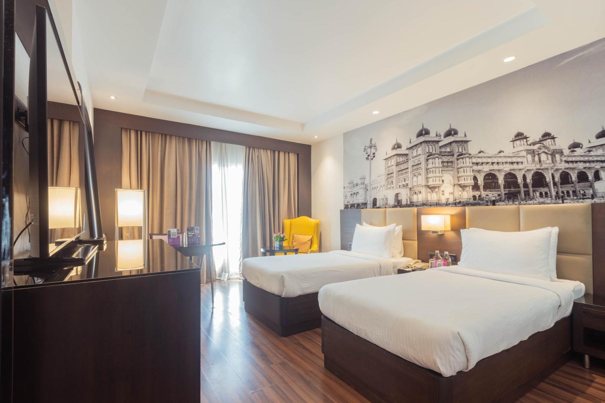Hotel Royal Orchid Bangalore Exterior photo