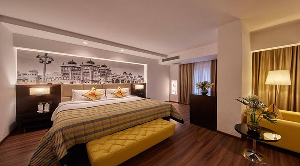 Hotel Royal Orchid Bangalore Exterior photo